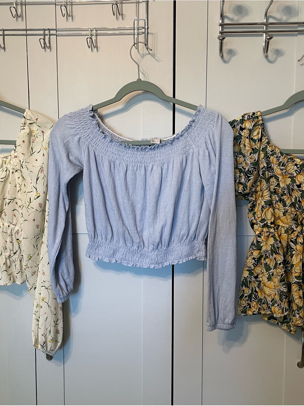 Bundle of 3 H&M cream with flowers , Divided blue and SHEIN yellow and black .